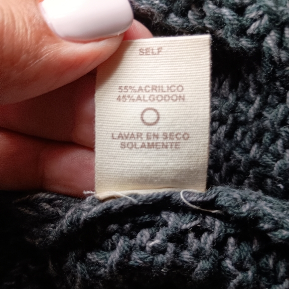 Hem & Thread NWT Women's Chunk Pullover Sweater Size S/M - Picture 10 of 10